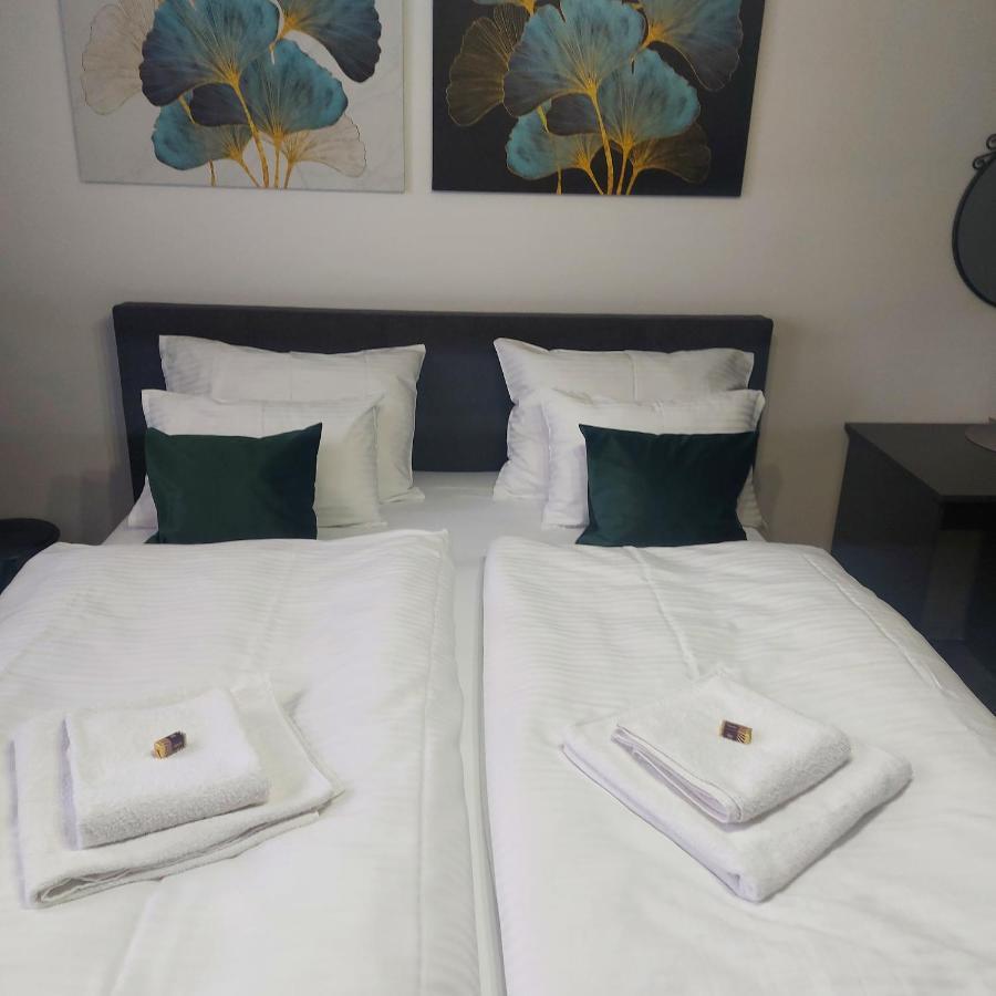 Apartman Pozoriste Penthaus 바냐루카 외부 사진